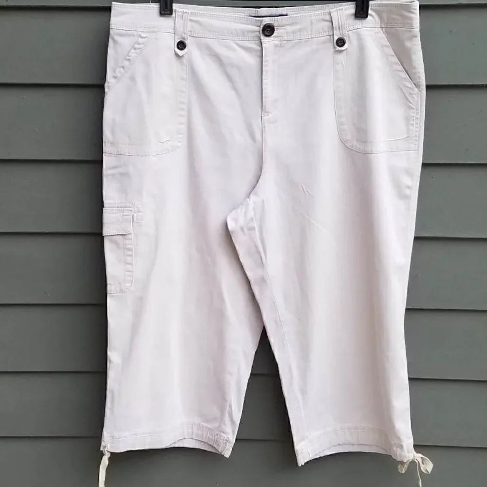 Croft & Barrow Cropped Tan Cargo Pants Size 16